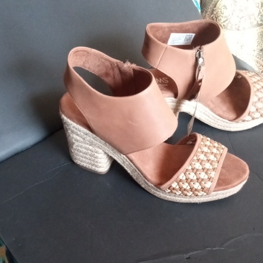 Toms Tan Woven Front Espadrille Block Heel Sandals NWT - Picture 5 of 16